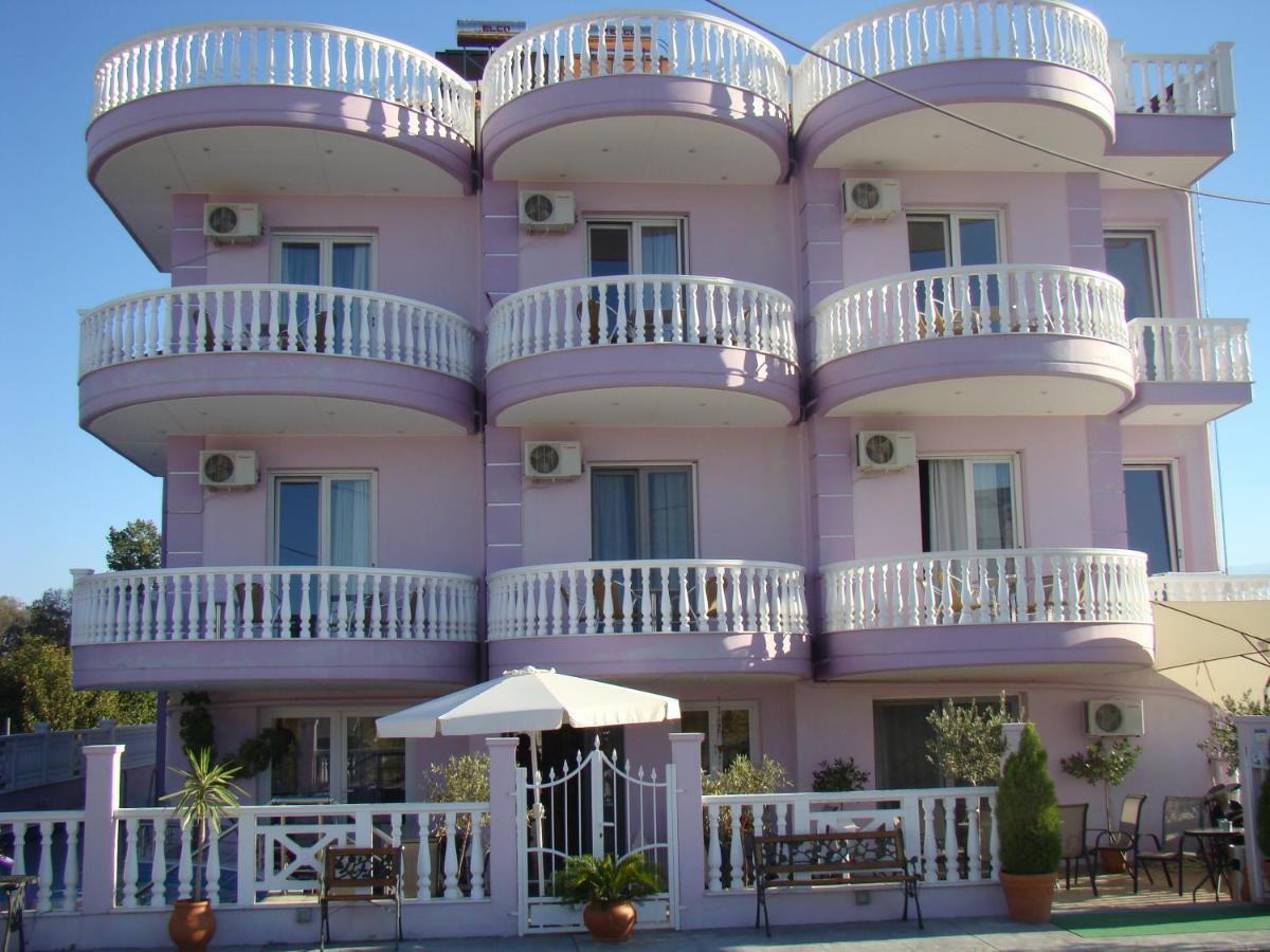 Rainbow Resort Paralía 外观 照片