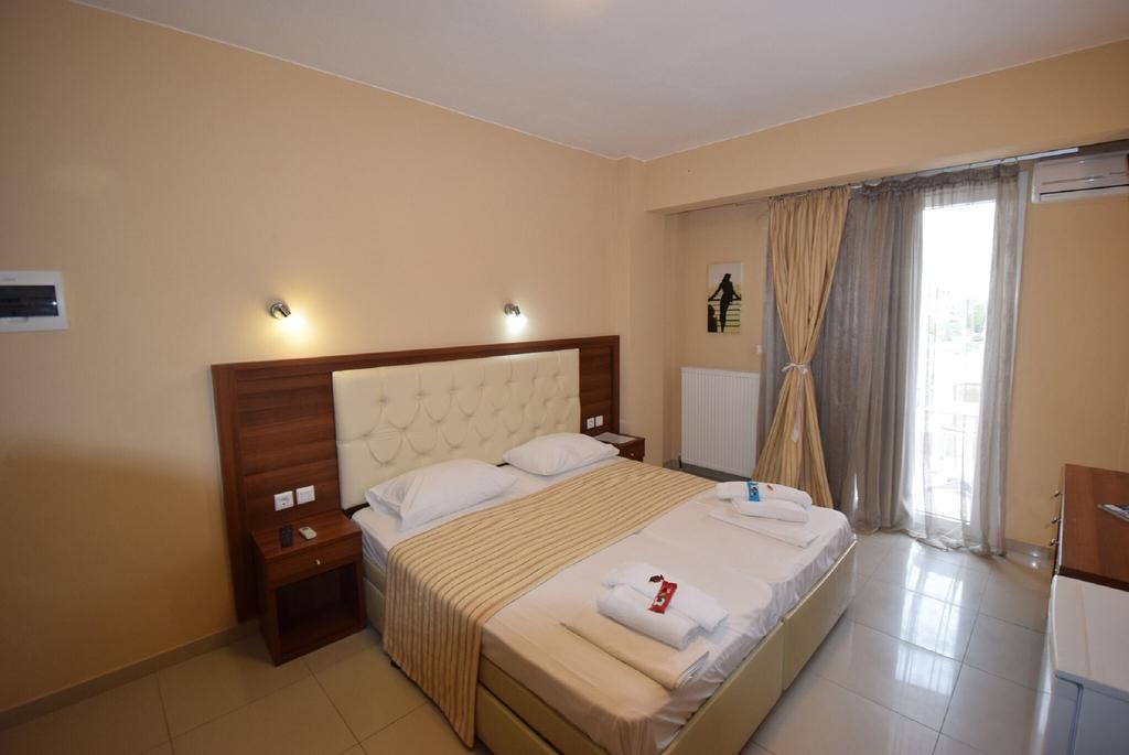 Rainbow Resort Paralía 外观 照片