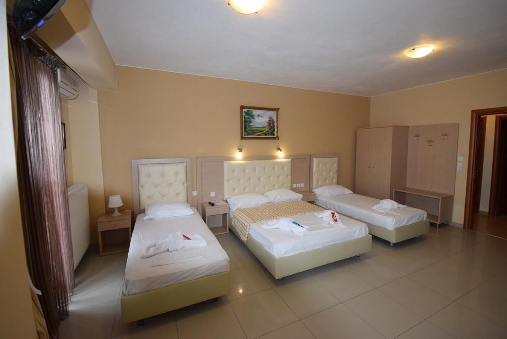 Rainbow Resort Paralía 外观 照片