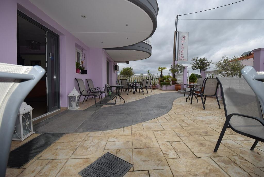 Rainbow Resort Paralía 外观 照片