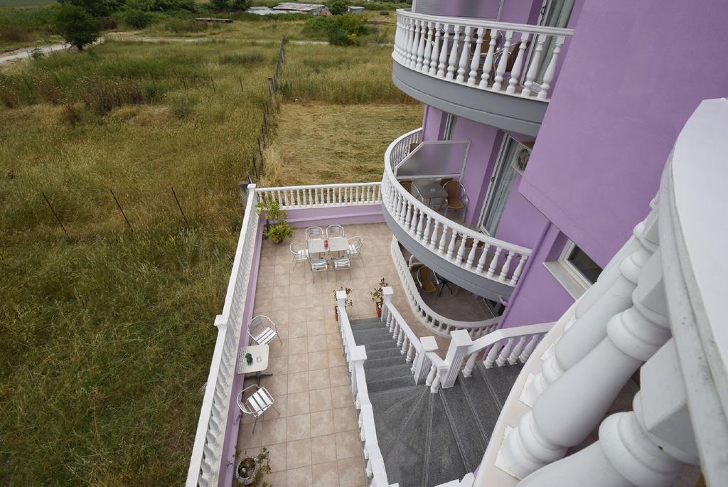 Rainbow Resort Paralía 外观 照片