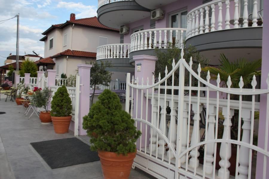 Rainbow Resort Paralía 外观 照片
